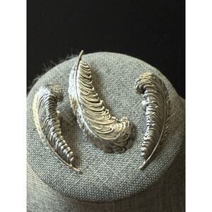 Vintage 60’s Silver Tone Feather Quill Leaf Brooch Pin Set Whimsycore Career